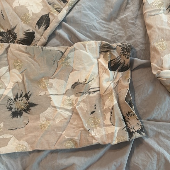 Made In Italy Size Small Medium Stretchy pants NWT Skinny leg or roll to capri - Picture 7 of 11